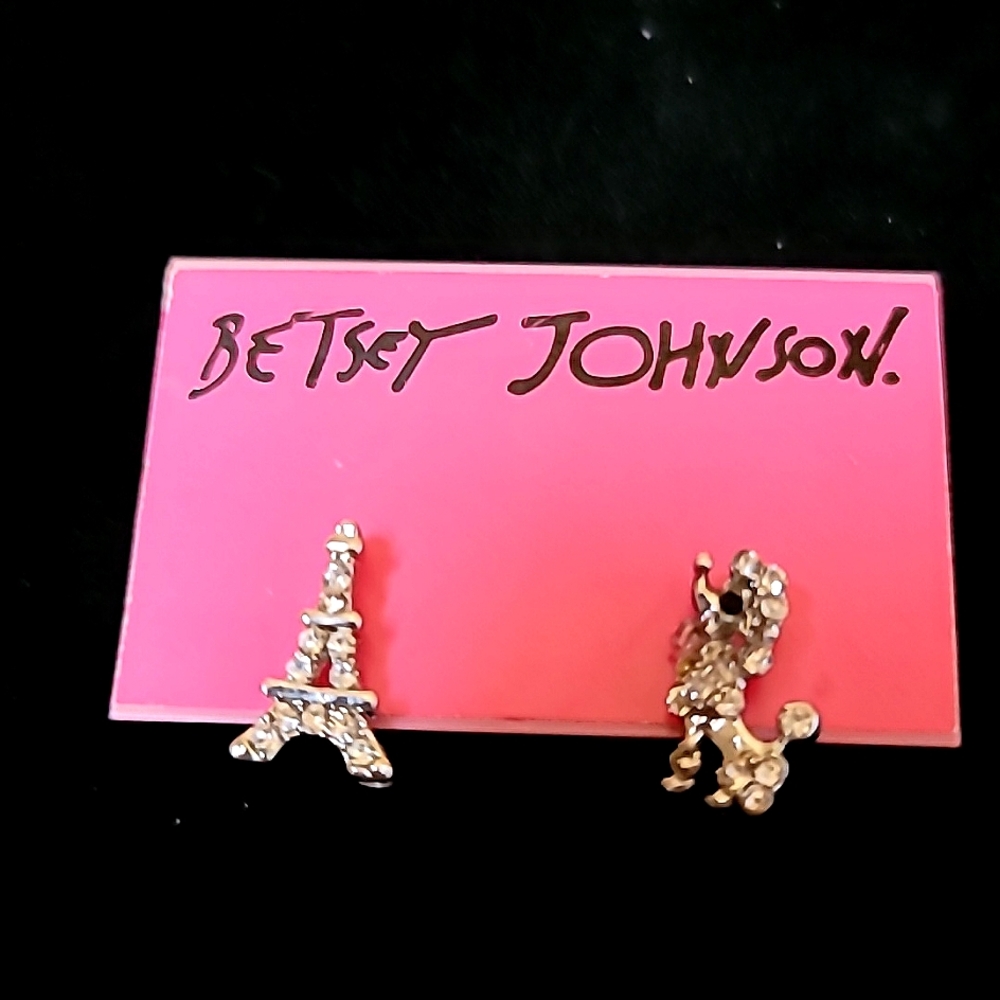 New Vintage! BETSEY JOHNSON Betsey Goes to Paris Eiffel Tower & Poodle Earrings.